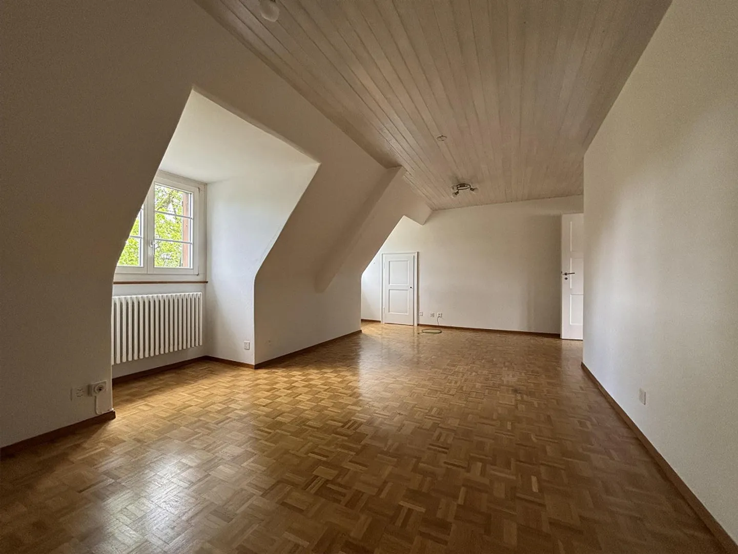 Appartamento di 5,5 stanze in una bella villa - Foto 10 di 12