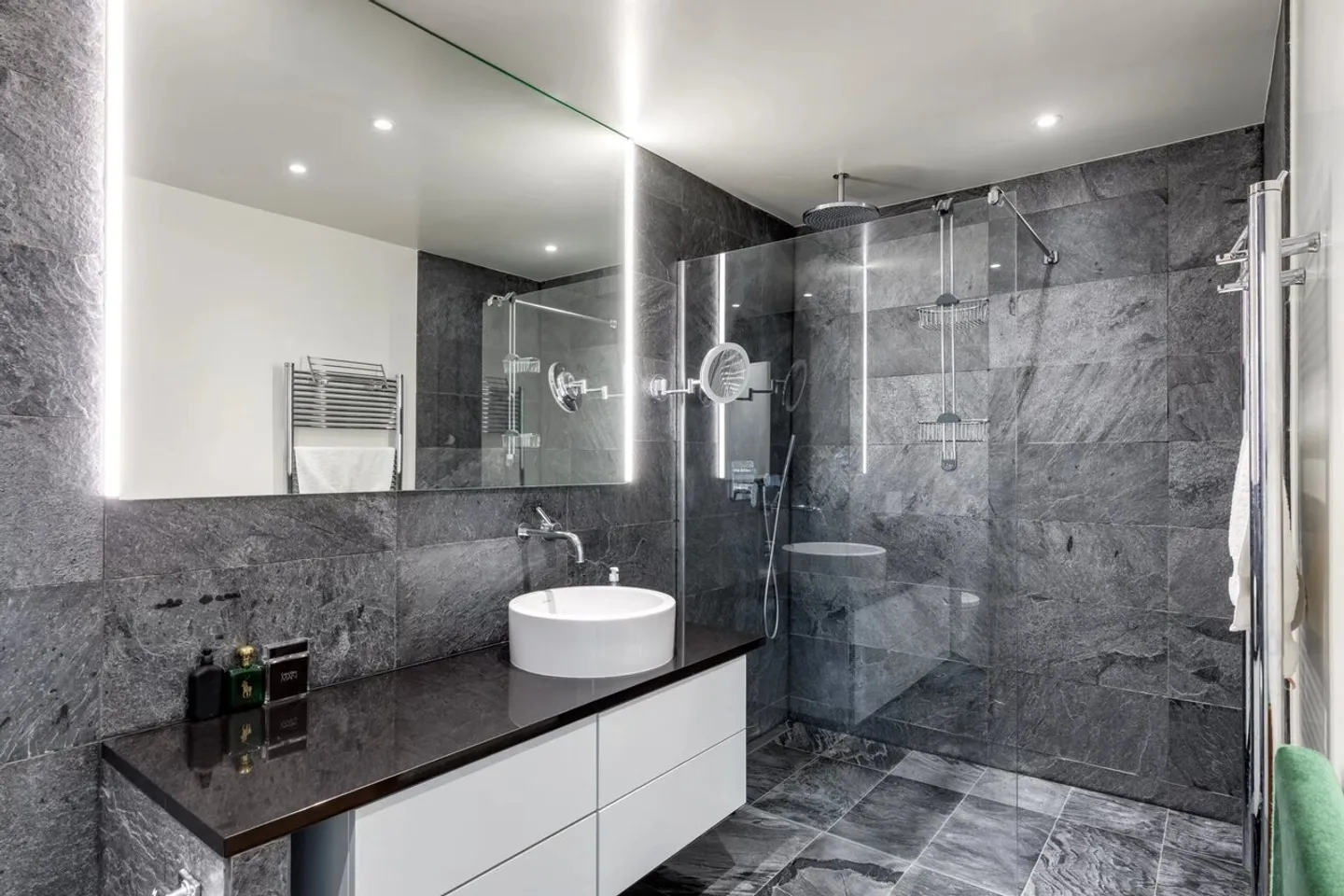 Wunderschöne hochwertige Wohnung im Herzen des Dorfes Corsier - Foto 7 von 13