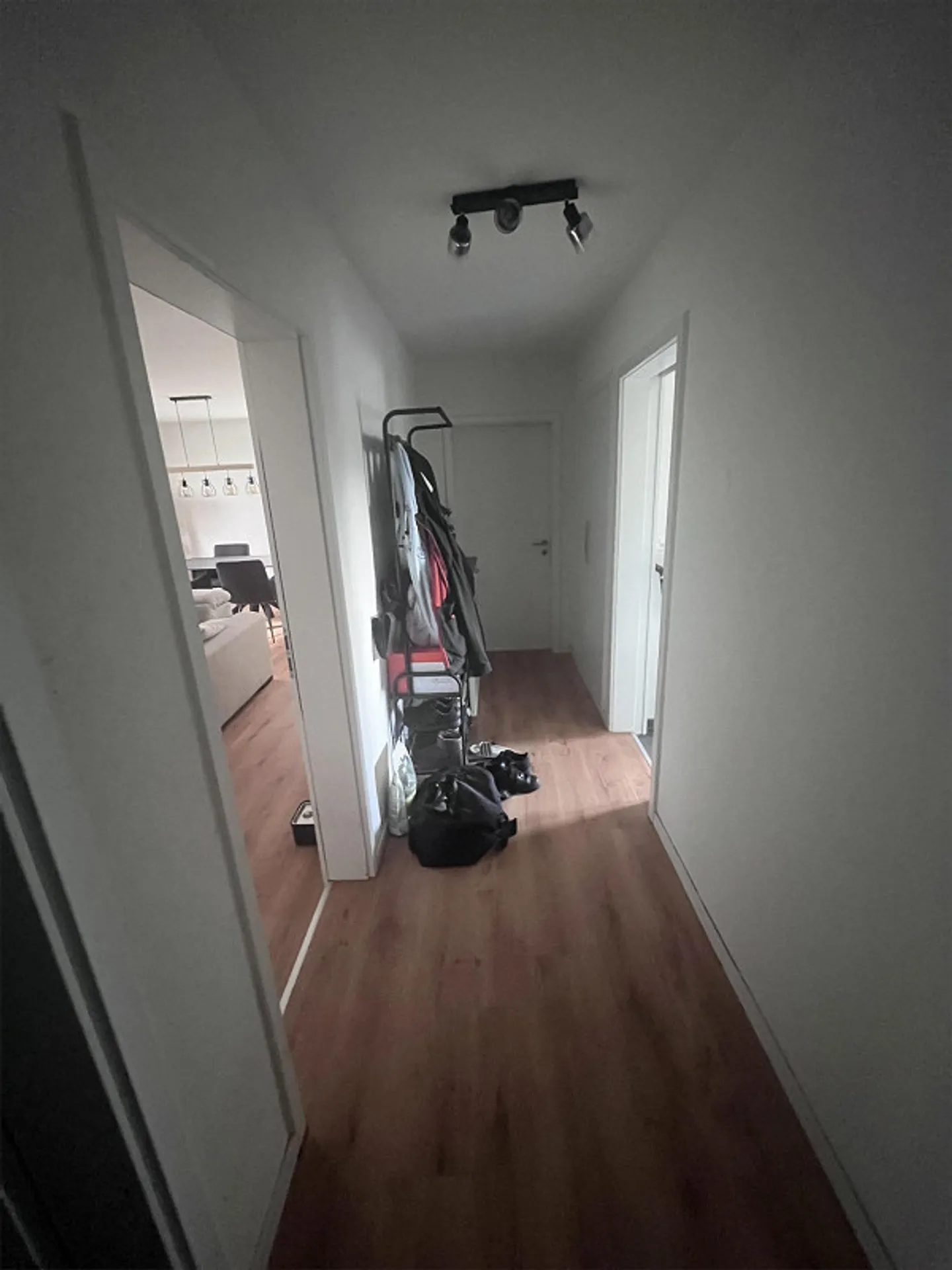 Bright, modern apartment with large living/dining room and balcony - Photo 6 of 12