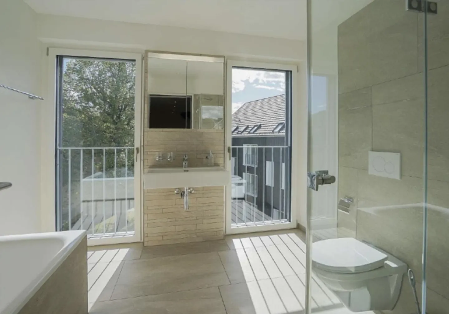 3.5 Room Attic Apartment - Photo 4 of 5