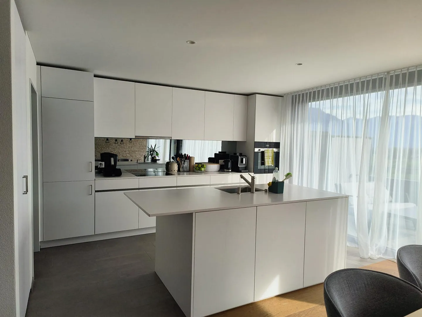 Modern, spacious 3.5-room penthouse apartment - Photo 1 of 18