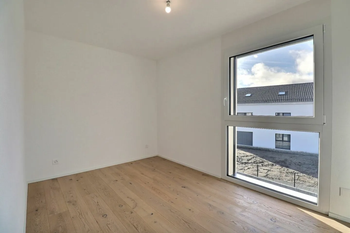 Appartement spacieux avec loft - Photo 3 sur 14