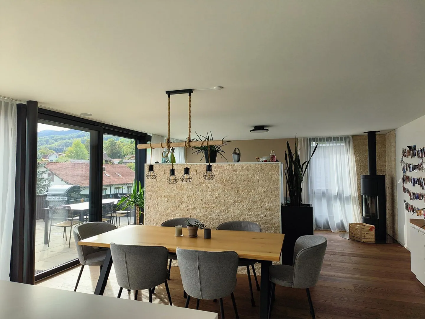Modern, spacious 3.5-room penthouse apartment - Photo 2 of 18