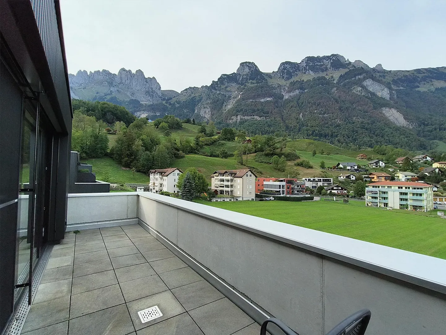 Modern, spacious 3.5-room penthouse apartment - Photo 14 of 18