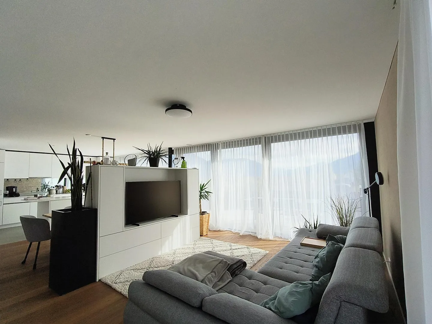 Modern, spacious 3.5-room penthouse apartment - Photo 5 of 18