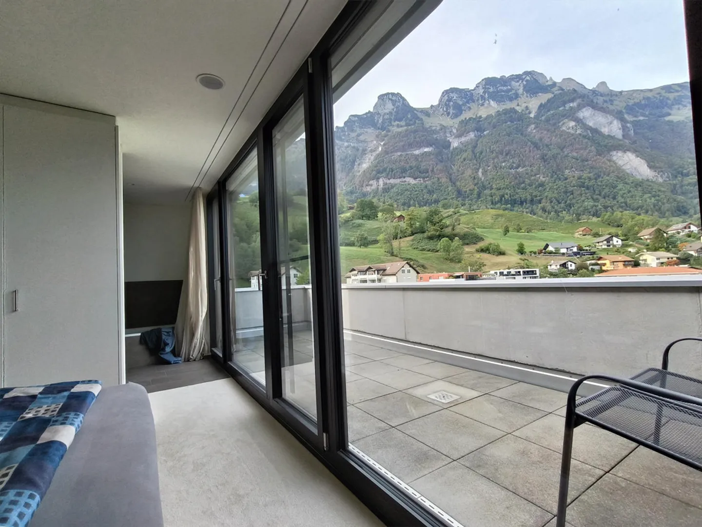 Modern, spacious 3.5-room penthouse apartment - Photo 7 of 18