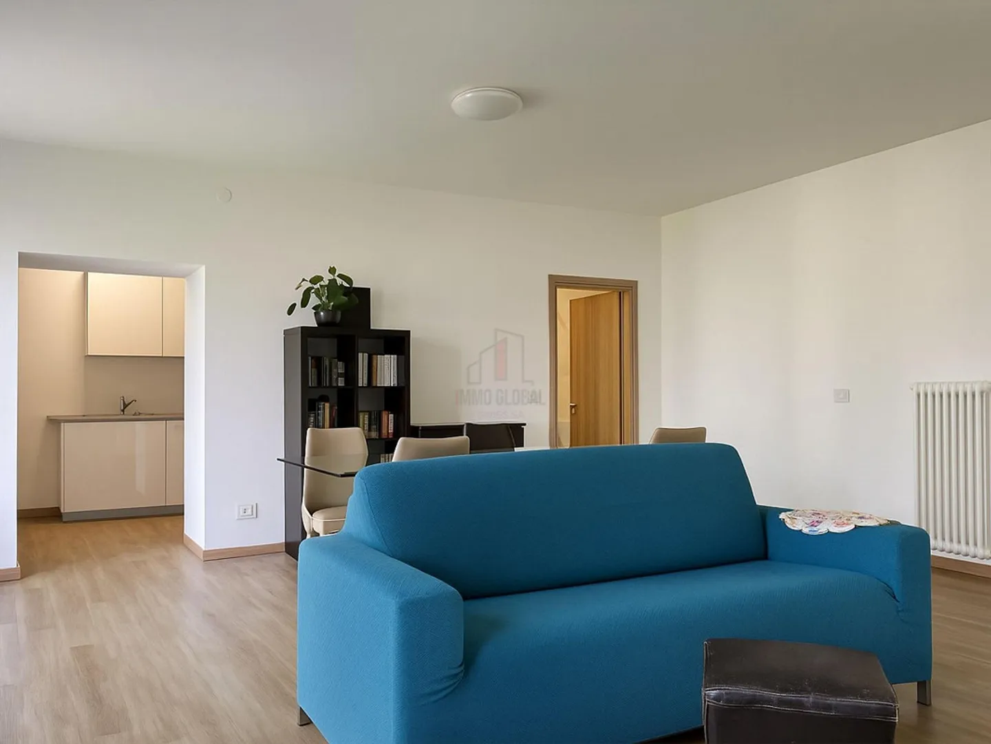 COMODO CON PARZIALE VISTA LAGO - Foto 4 di 13