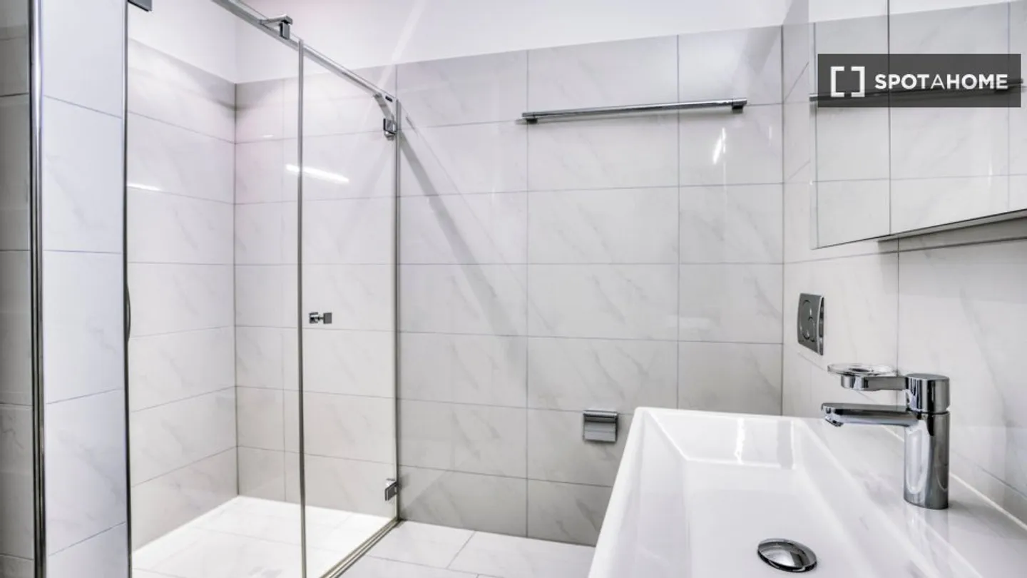 Scopri, visita e affitta la tua nuova casa online con piena fiducia. - Foto 7 di 14