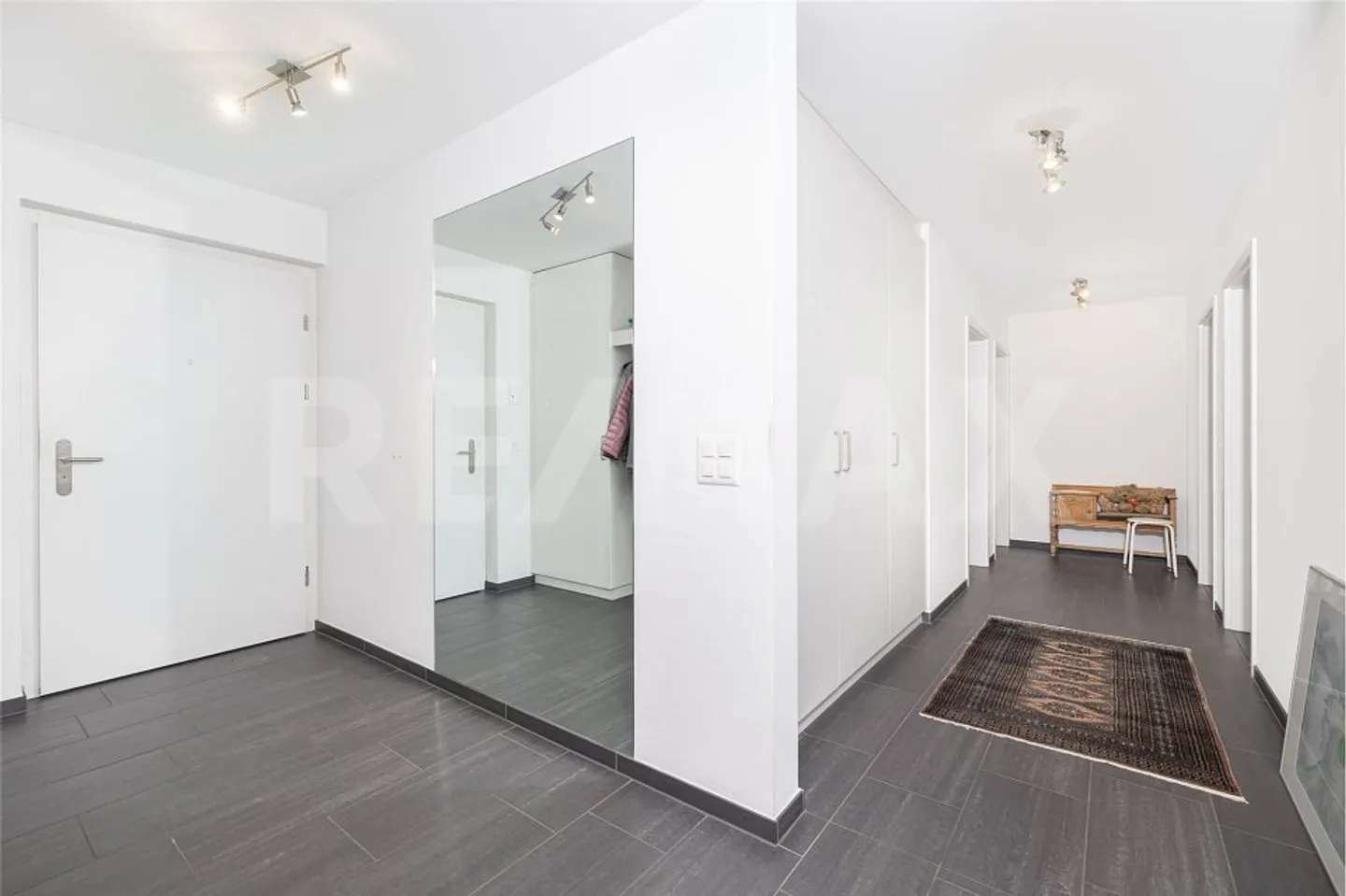 Appartement de jardin 3,5 pièces avec grand espace extérieur - Photo 3 sur 11