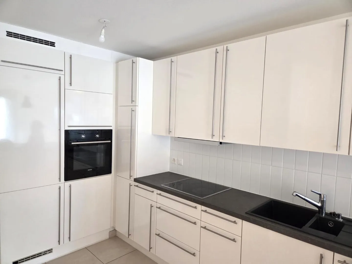 Bel Appartement 5 Pièces - Photo 2 sur 10