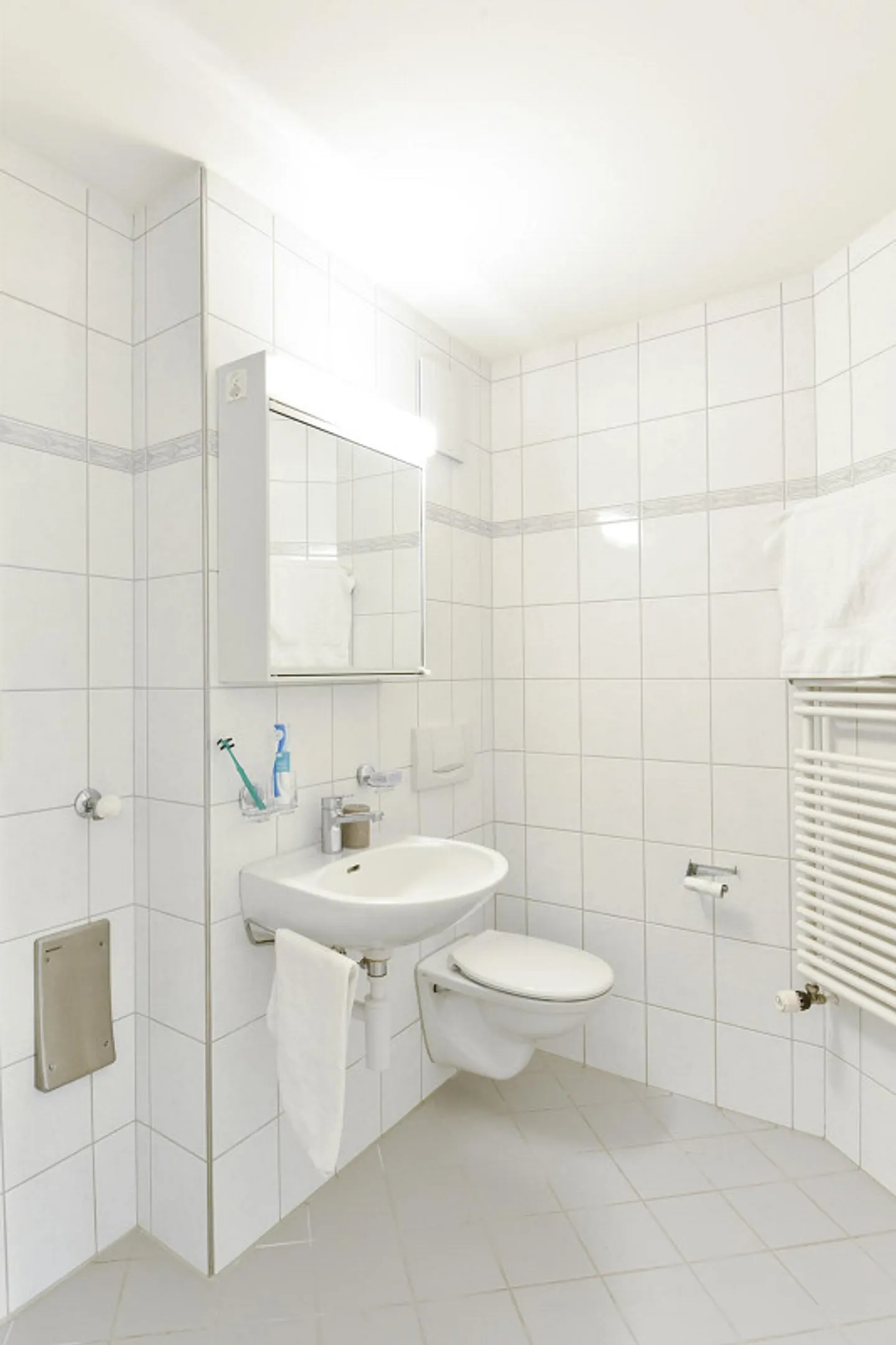 Apartment seeks new tenant - Photo 4 of 8