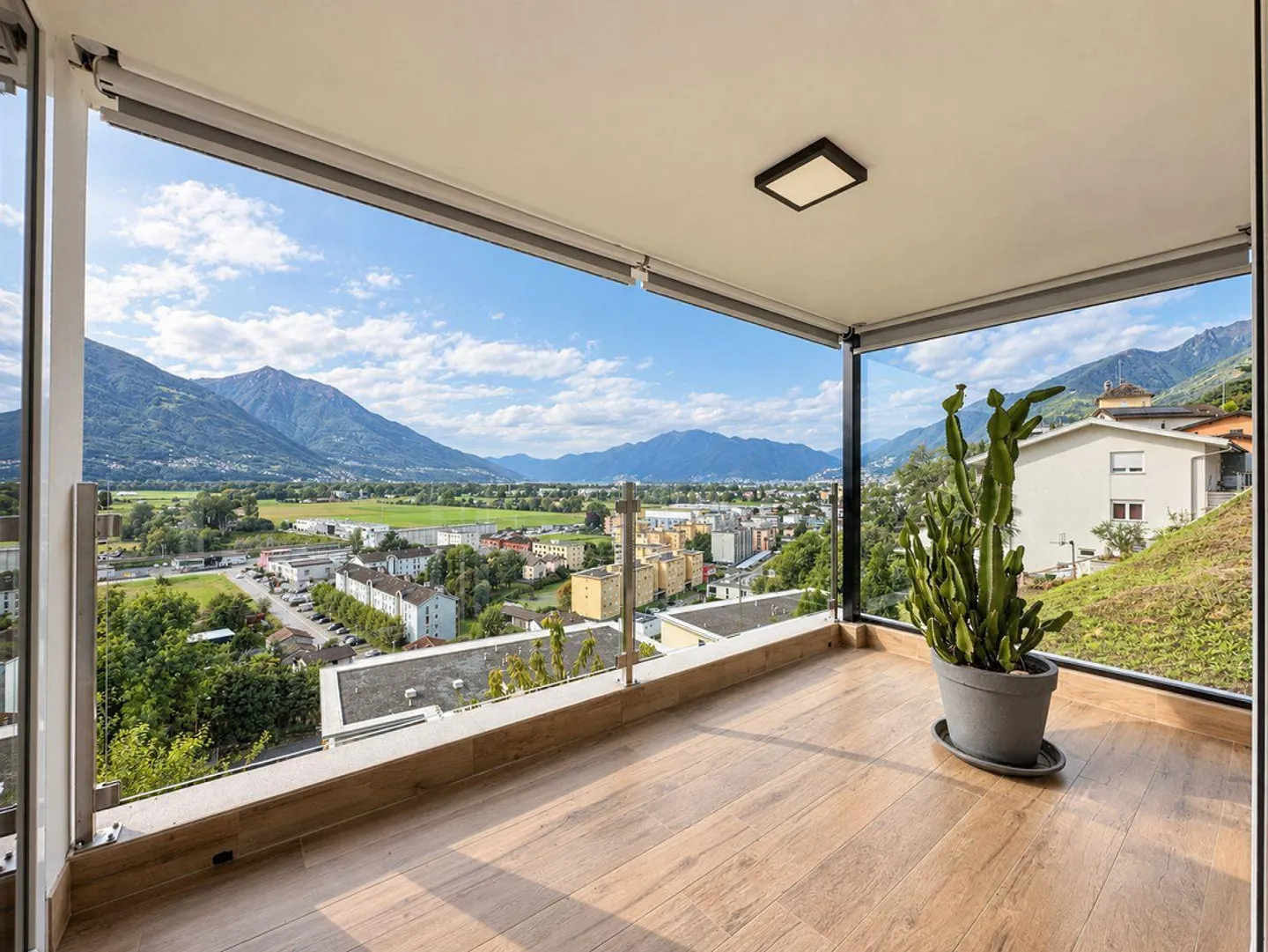 High-quality single-family house with panoramic view - Photo 1 of 21