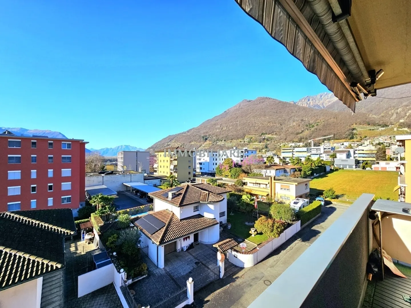 Apartment by the Park, Quiet, Scenic View, Low Expenses, Parking Space - Photo 1 of 13