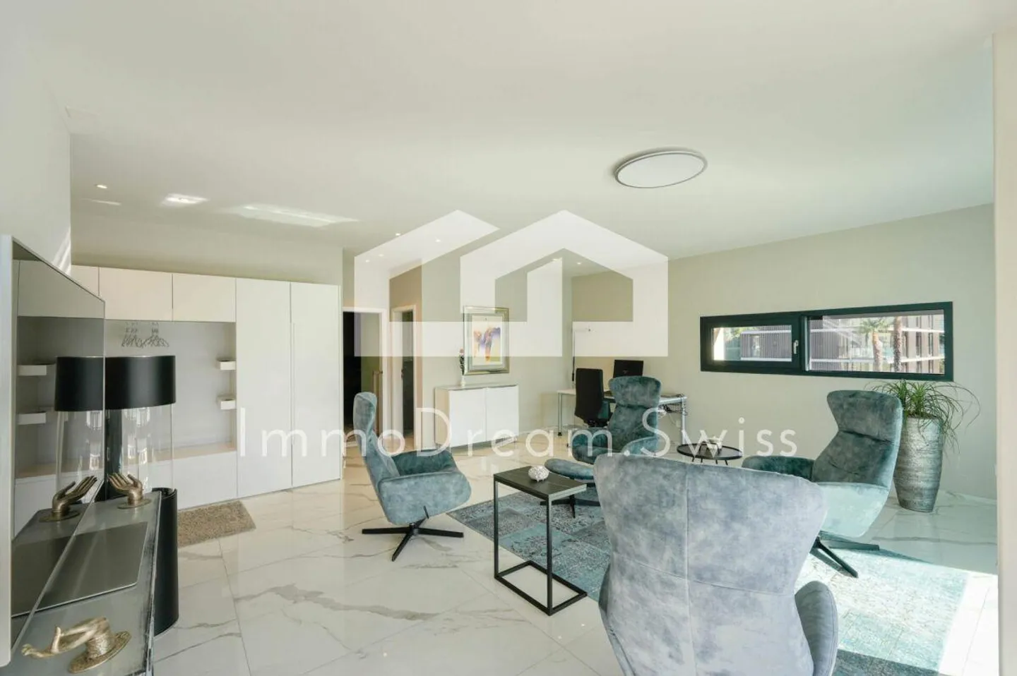 5 ½ Pièces Appartement en Emplacement Privilégié : « Résidence Moderne et Inhabituelle » - Photo 8 sur 12