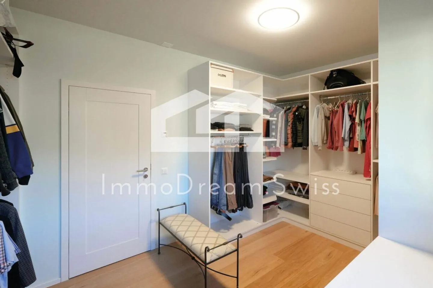 5 ½ Pièces Appartement en Emplacement Privilégié : « Résidence Moderne et Inhabituelle » - Photo 11 sur 12