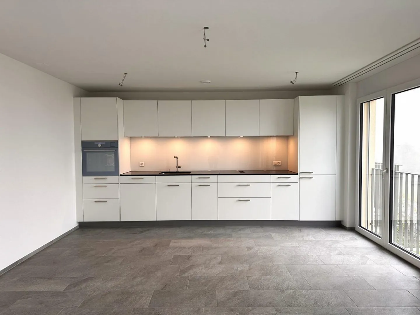 Appartement 3.5 pièces confortable et bien aménageable - Photo 2 sur 8