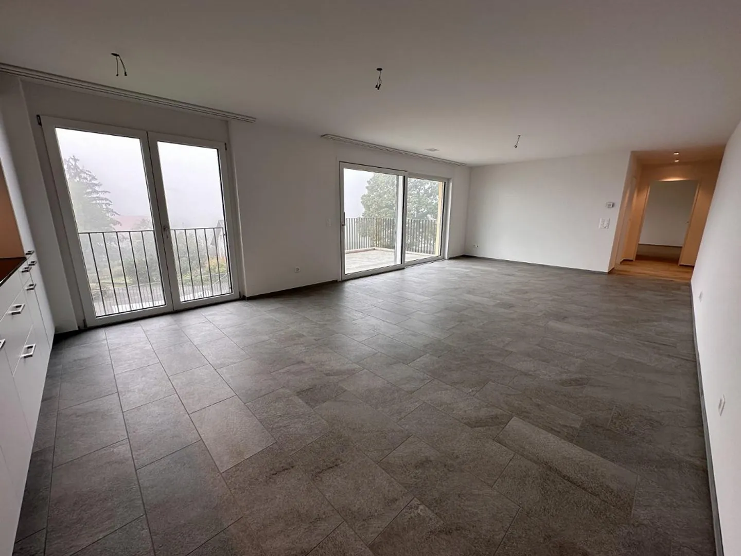 Appartement 3.5 pièces confortable et bien aménageable - Photo 3 sur 8