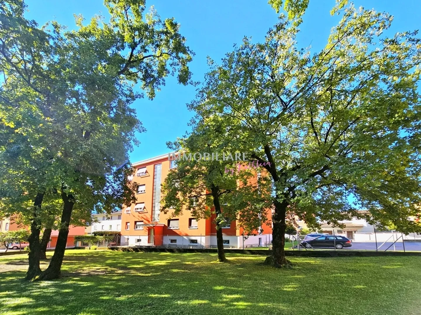 Apartment by the Park, Quiet, Scenic View, Low Expenses, Parking Space - Photo 7 of 13