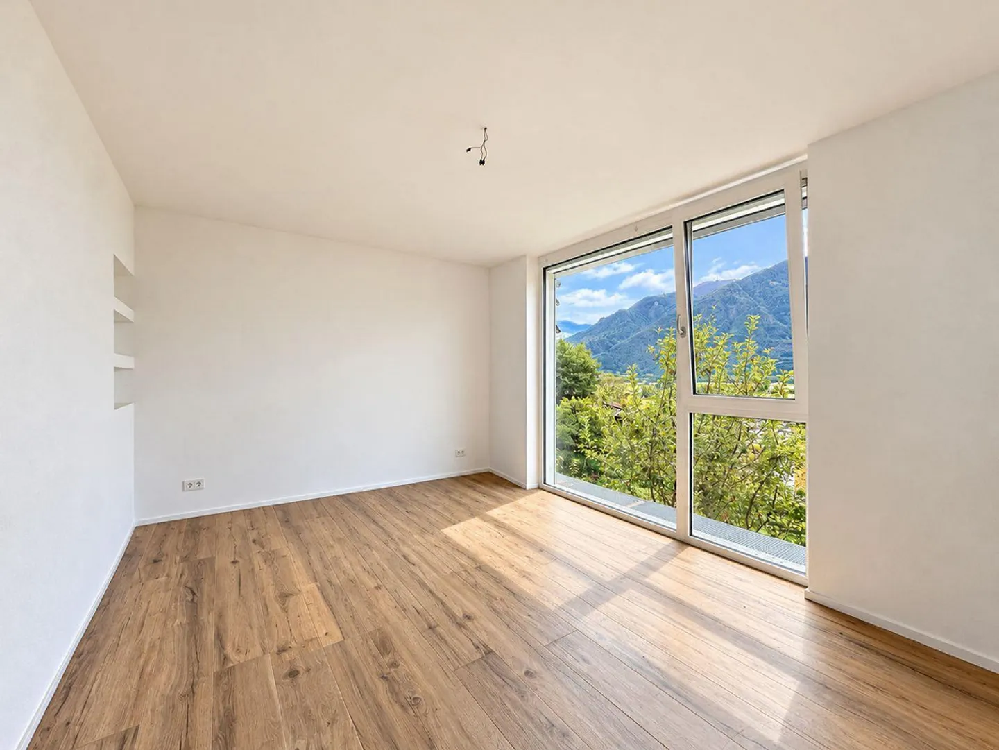 High-quality single-family house with panoramic view - Photo 13 of 21
