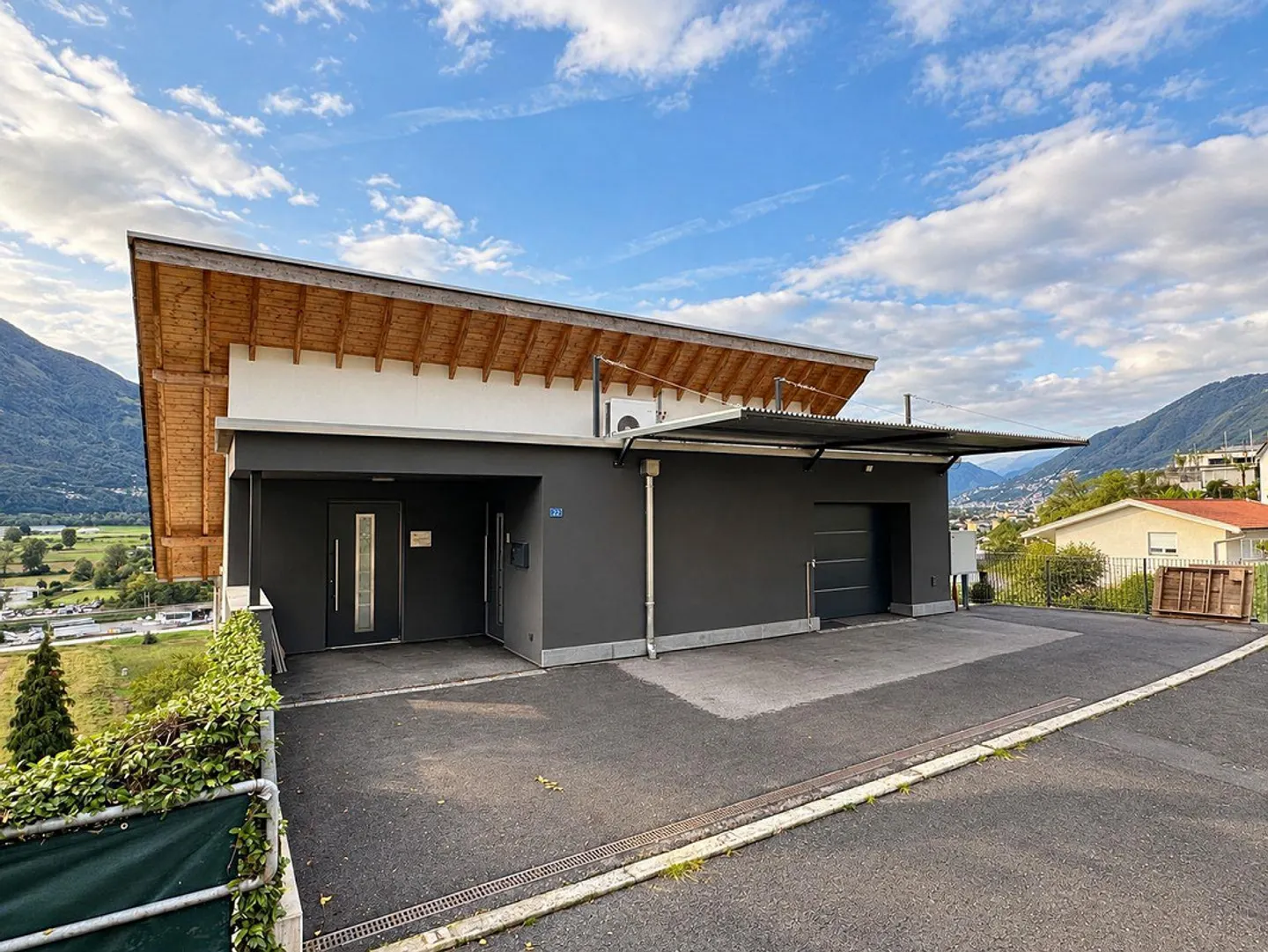 High-quality single-family house with panoramic view - Photo 18 of 21