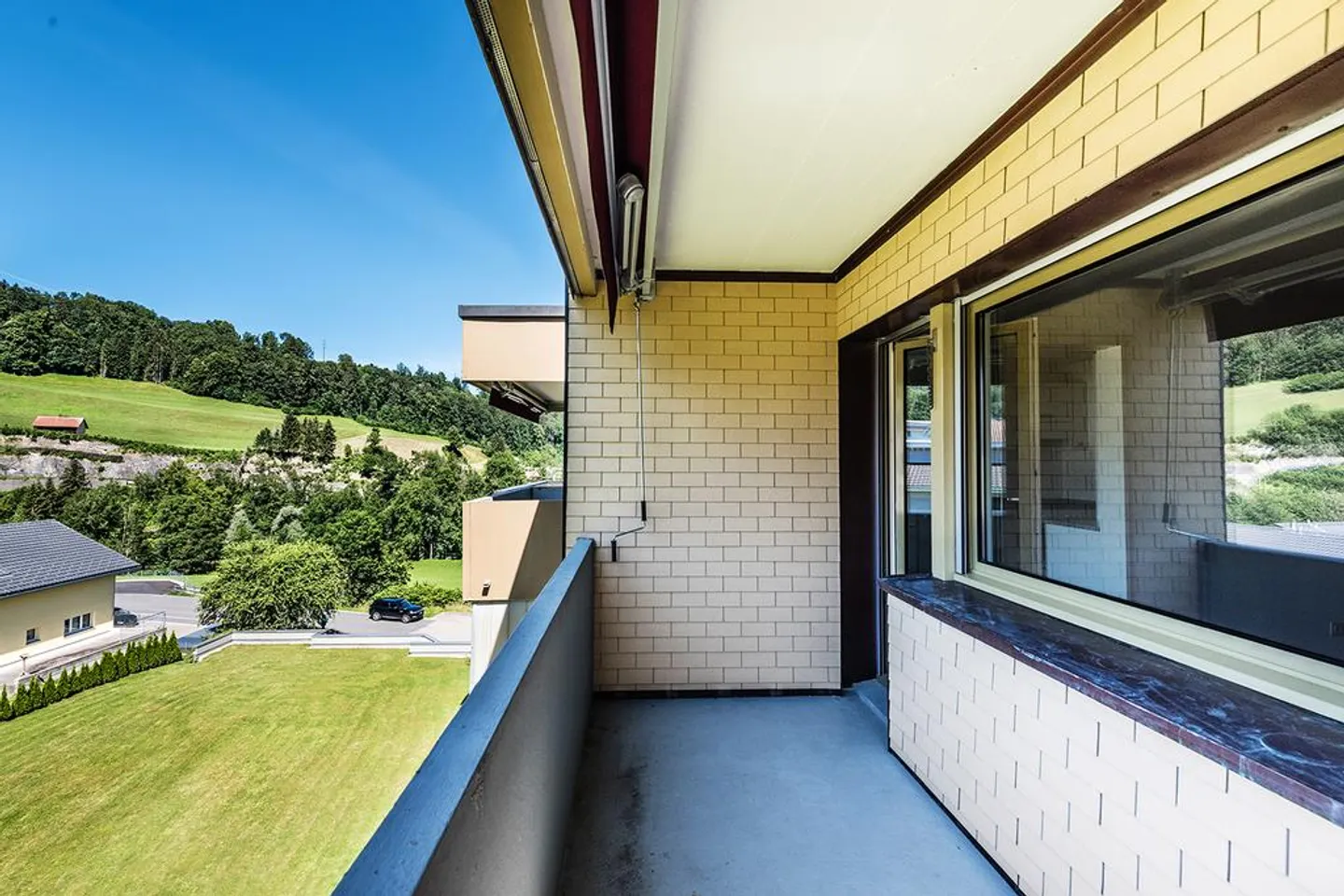 Moderne 2.5 Zimmerwohnung mit Balkon - Foto 7 von 7