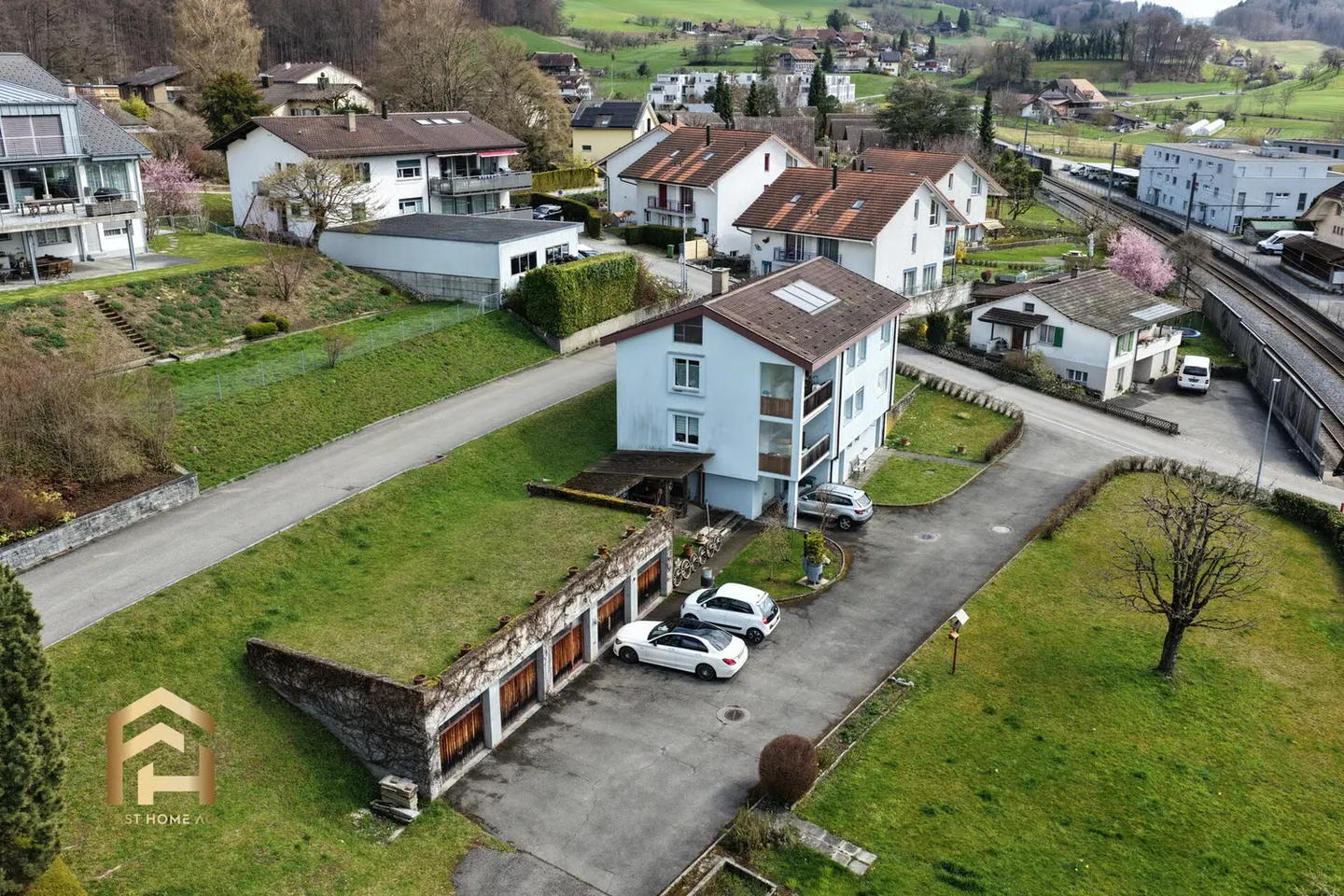 Grosszügige 4.5 ZWG mit Balkon und Gartensitzplatz in Boll - Foto 13 di 13