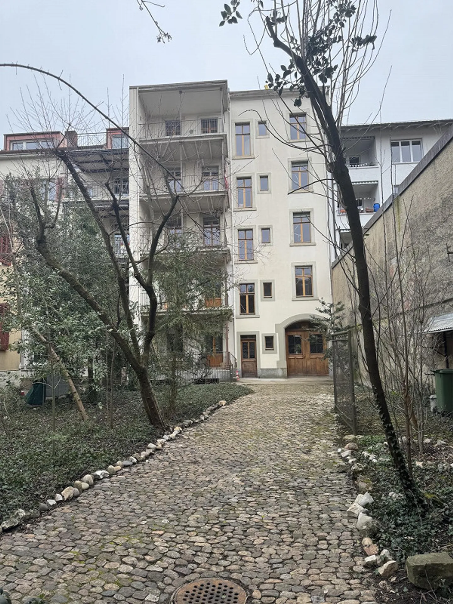 Bâle - Gundeldingen. Appartement de 5 pièces dans un bâtiment ancien classé - Photo 11 sur 11