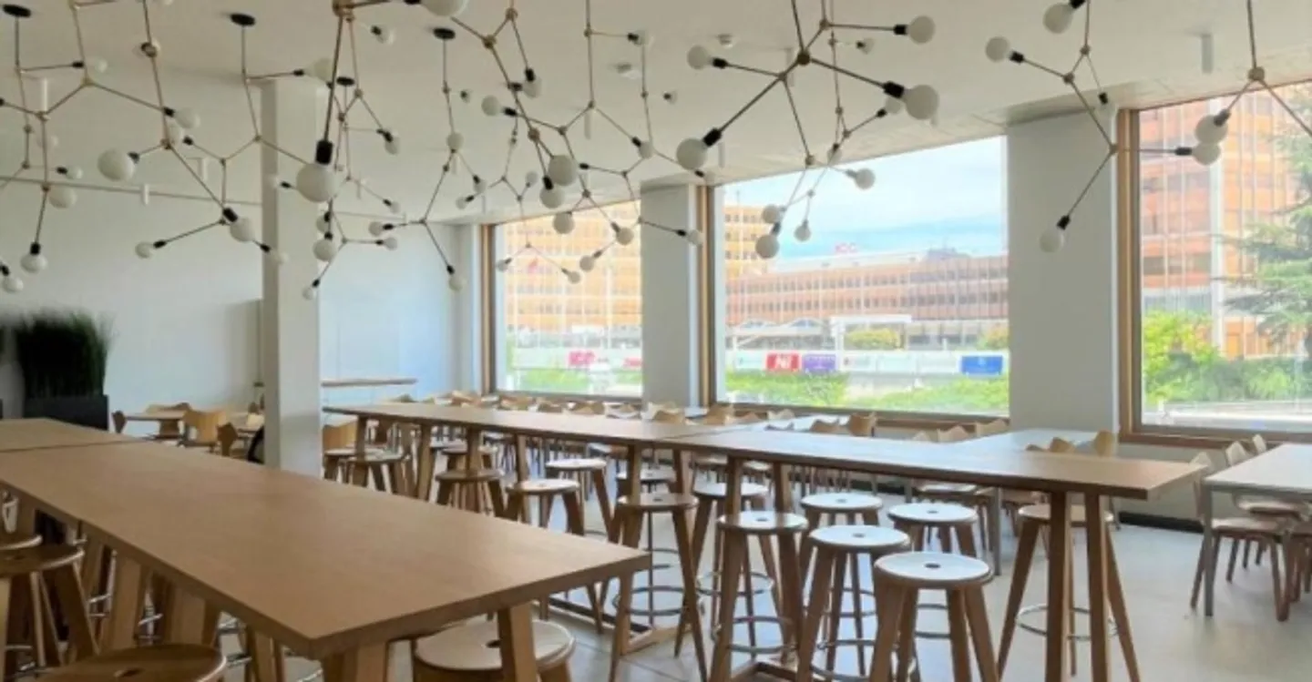 Ufficio moderno vicino all'aeroporto - Foto 4 di 9