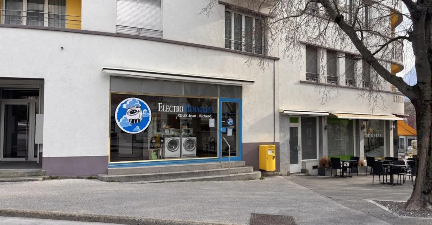 Spazio Commerciale a Sierre - Foto 1 di 10