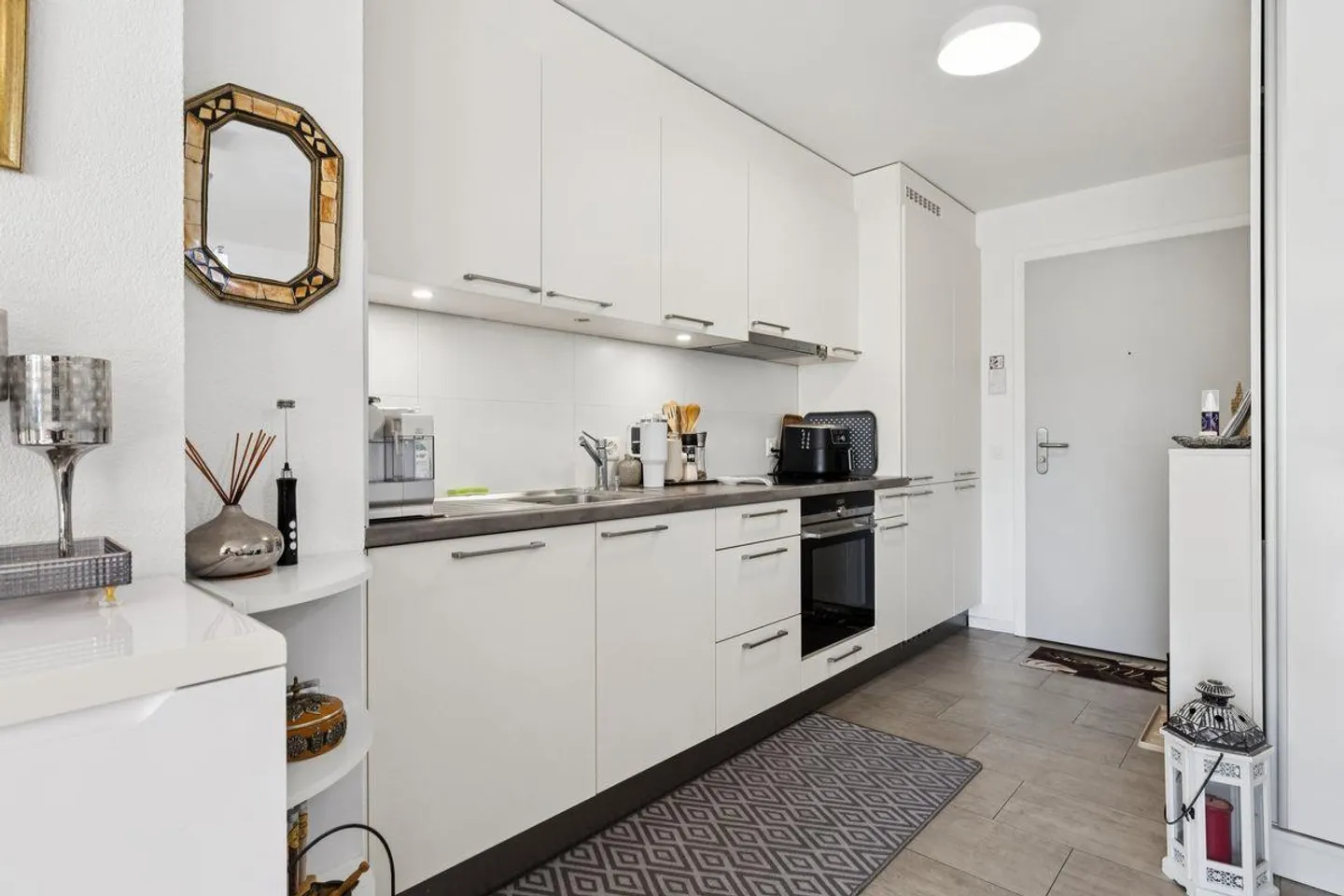 Bright 2.5-room apartment with balcony - Photo 5 of 12