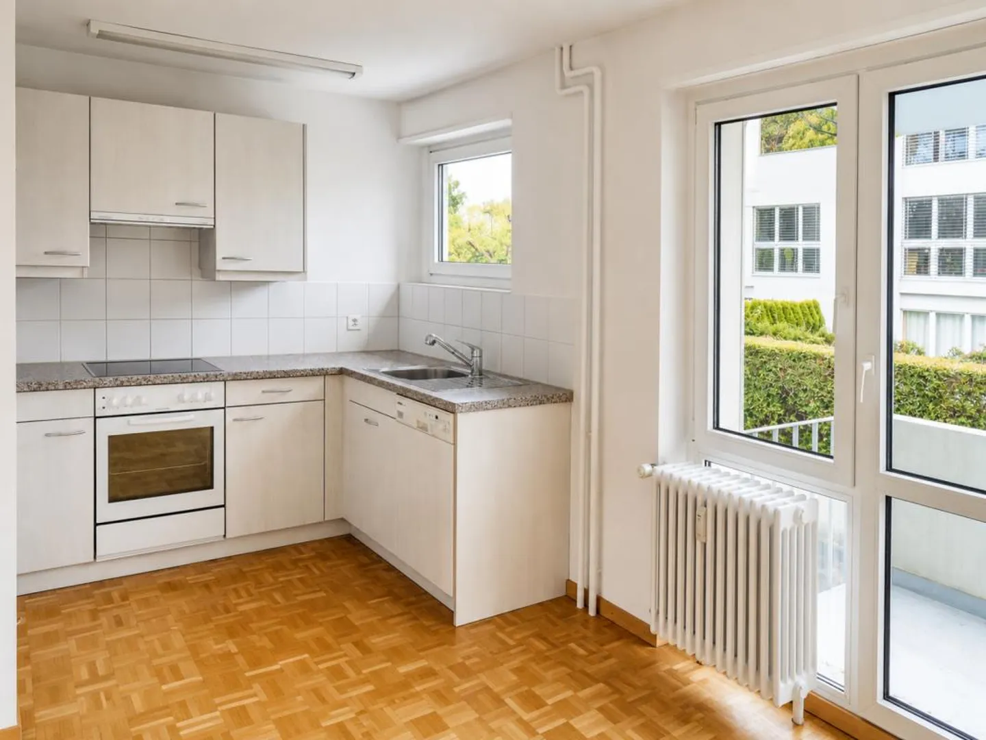 Helle Wohnung in Seenähe - Foto 2 von 6