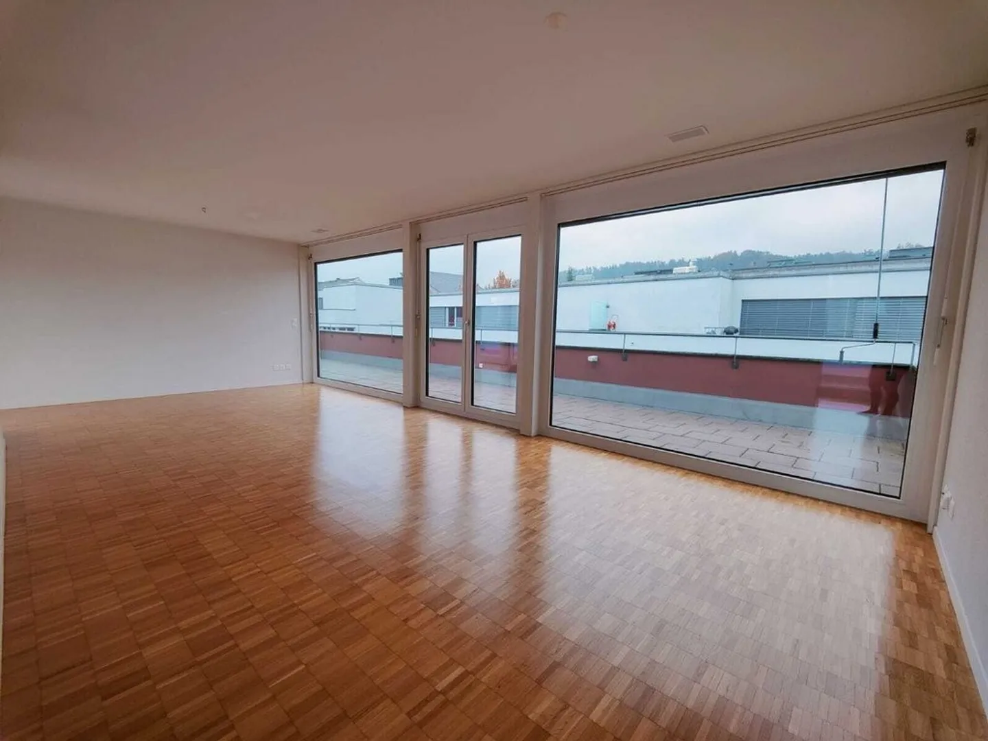Début de votre propre bonheur à la maison - Photo 2 sur 8