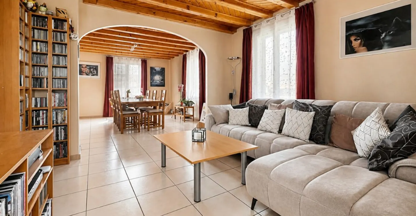 Incantevole Casa Familiare a Juriens - Foto 3 di 12