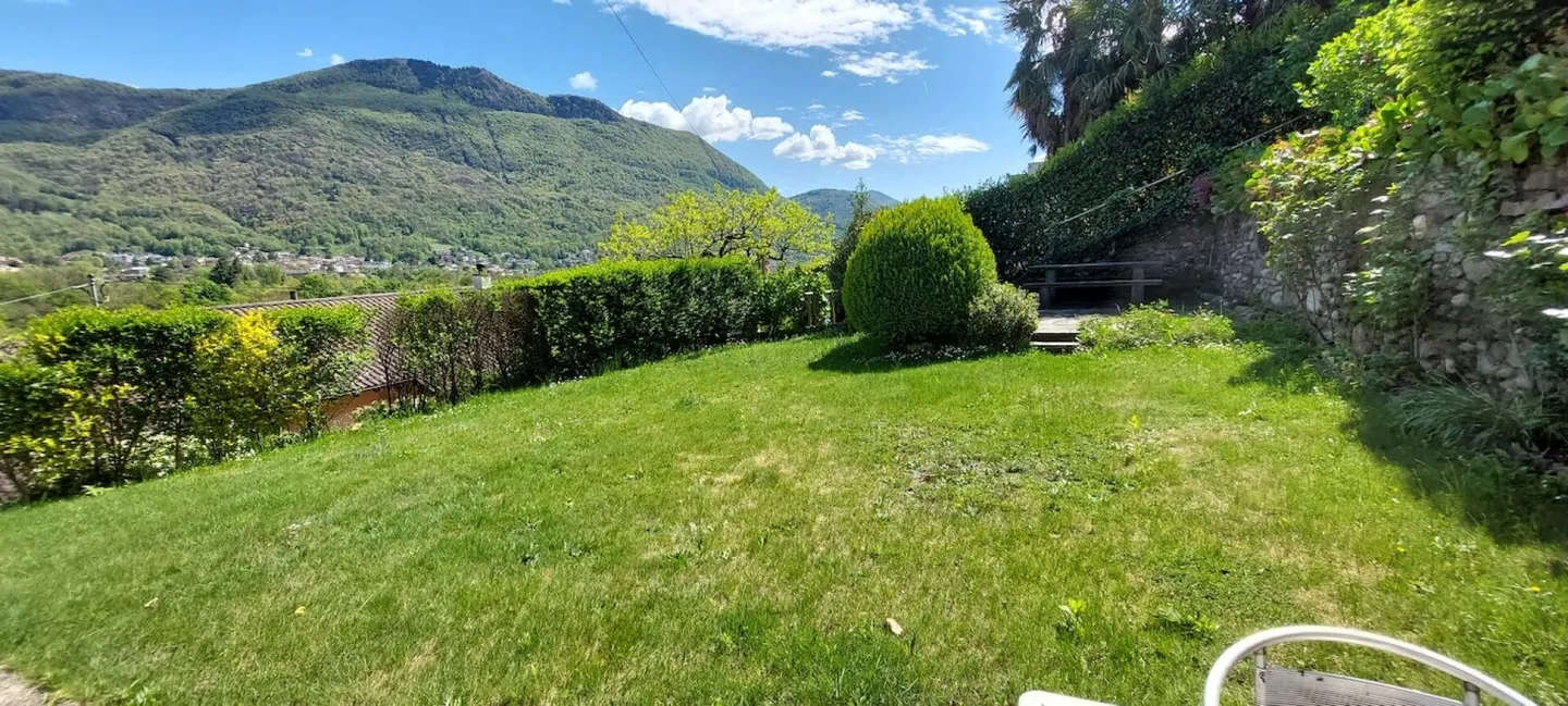 Interessantes EFH mit Lift und Grottino zu verkaufen   Vendesi interessante casa indipendente con ascensore e grottino. - Foto 6 von 15