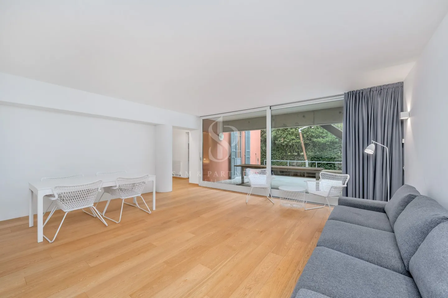 House with Extension - Photo 6 of 22