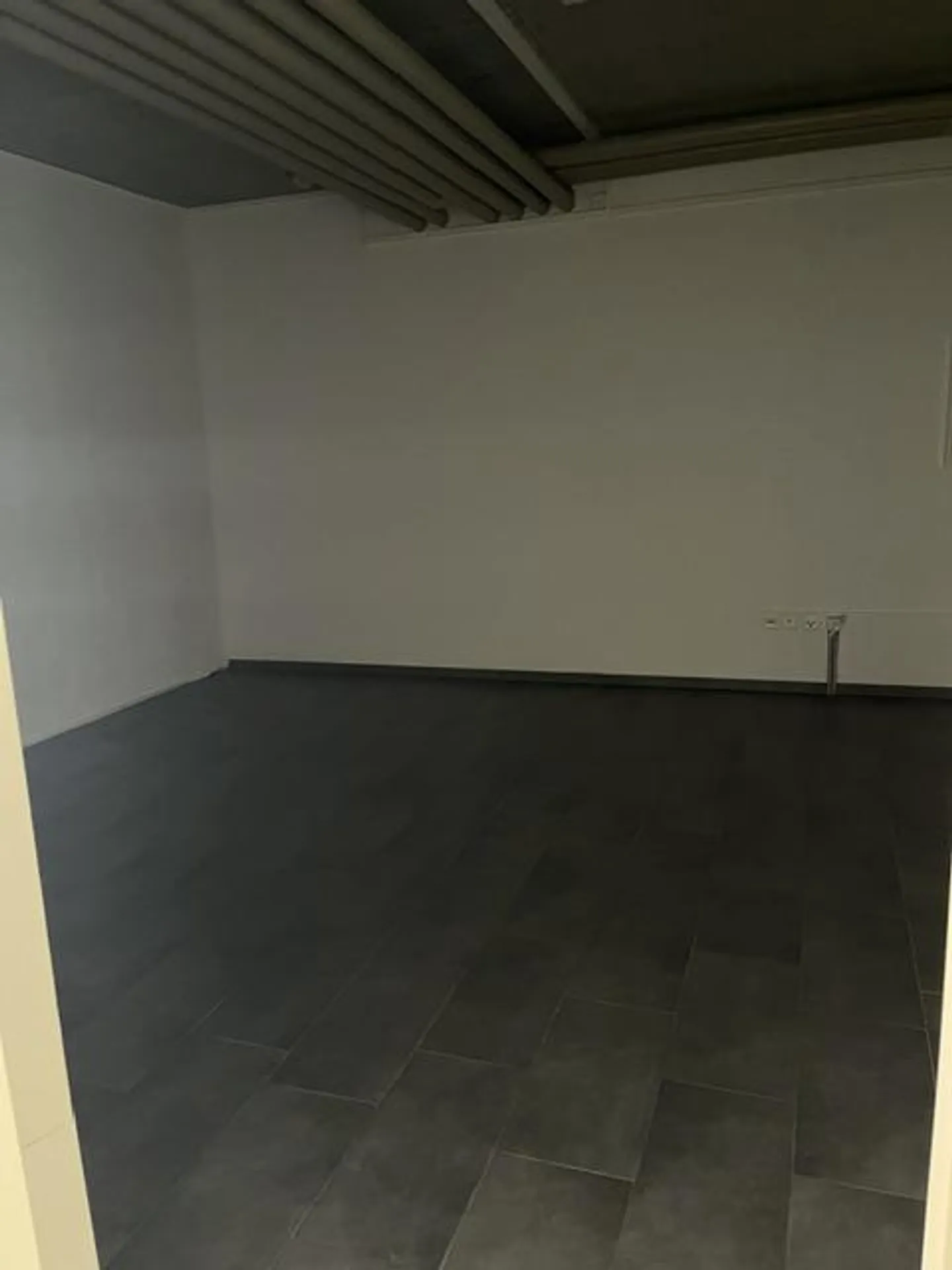 schönes, zentrales Geschäftslokal - Foto 5 di 9