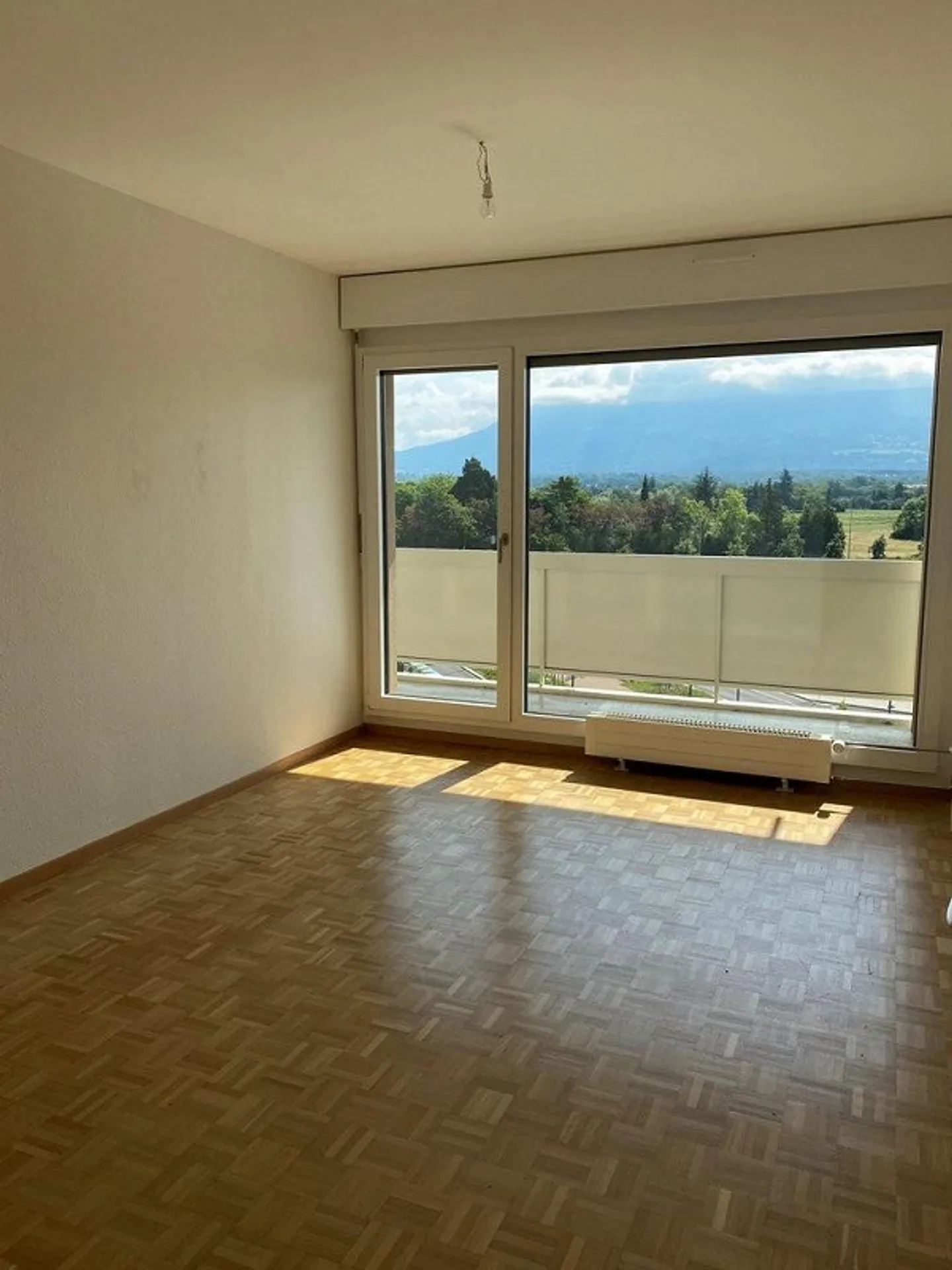 Schöne 4-Zimmer-Wohnung in Thônex - Foto 4 von 7