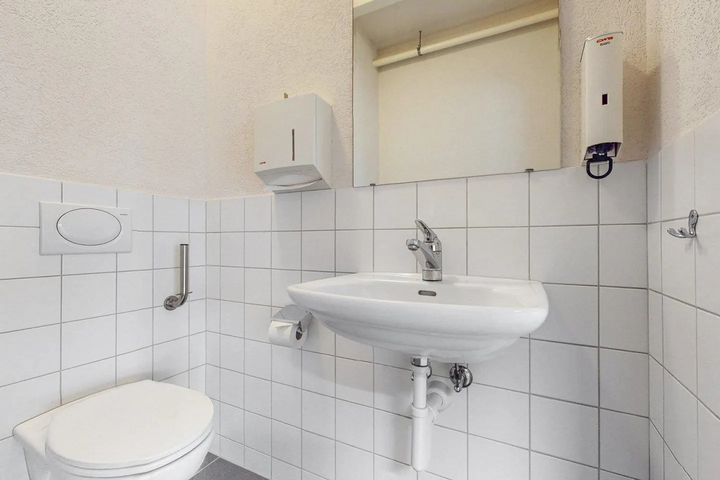 Office, Showroom or more? - Photo 10 of 11