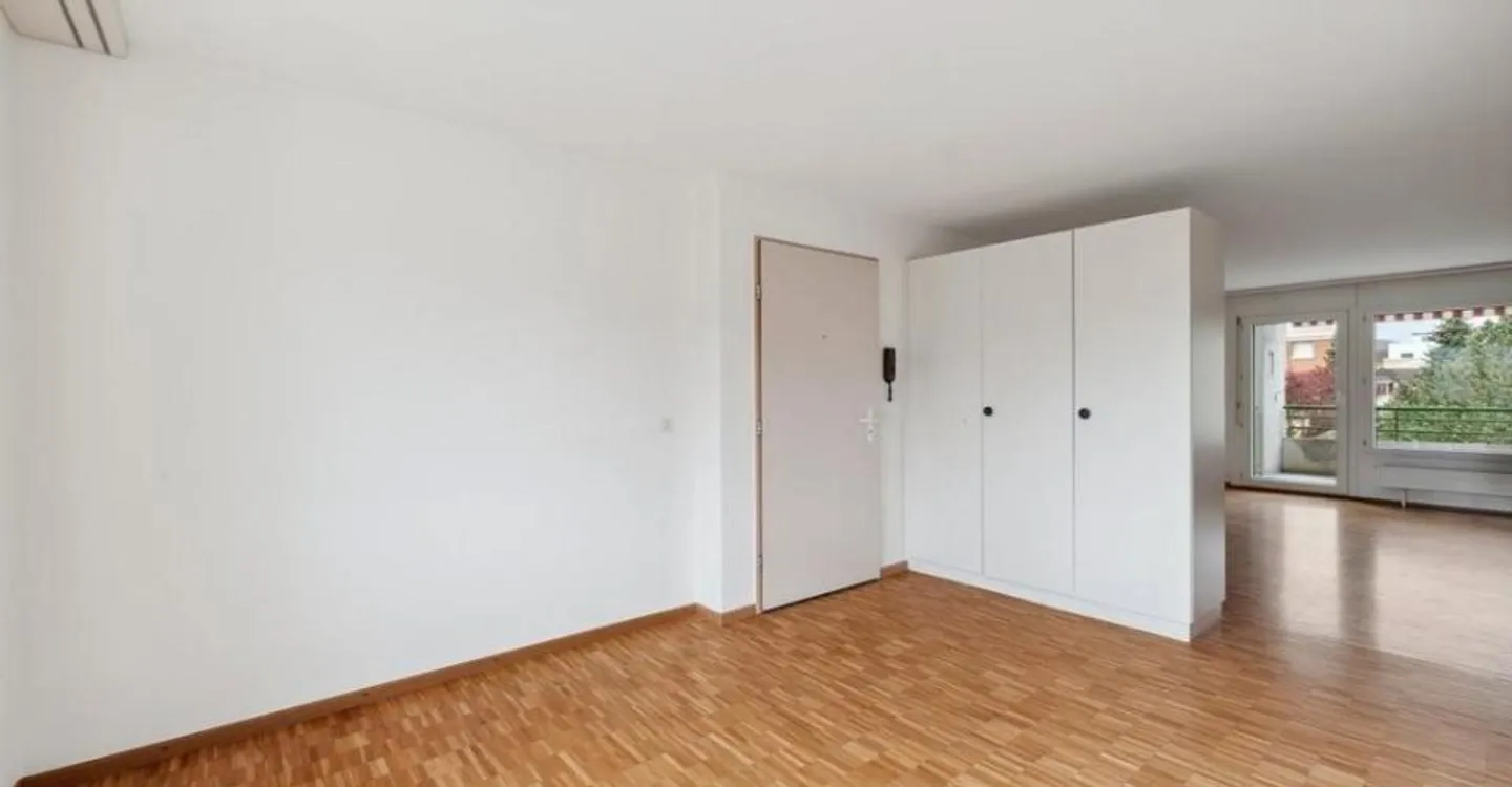 Your new home facilitates all your travels - Photo 4 of 7