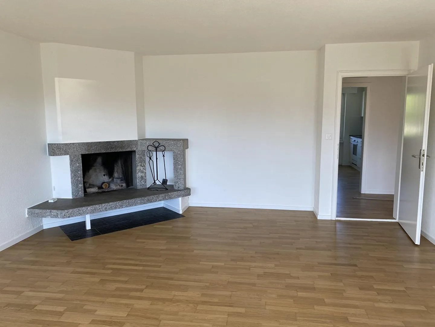 Appartamento attico di 4,5 stanze con camino - Foto 3 di 16
