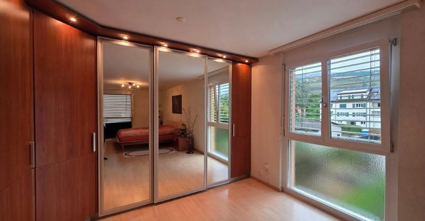 Appartement spacieux avec terrasse - Photo 9 sur 12