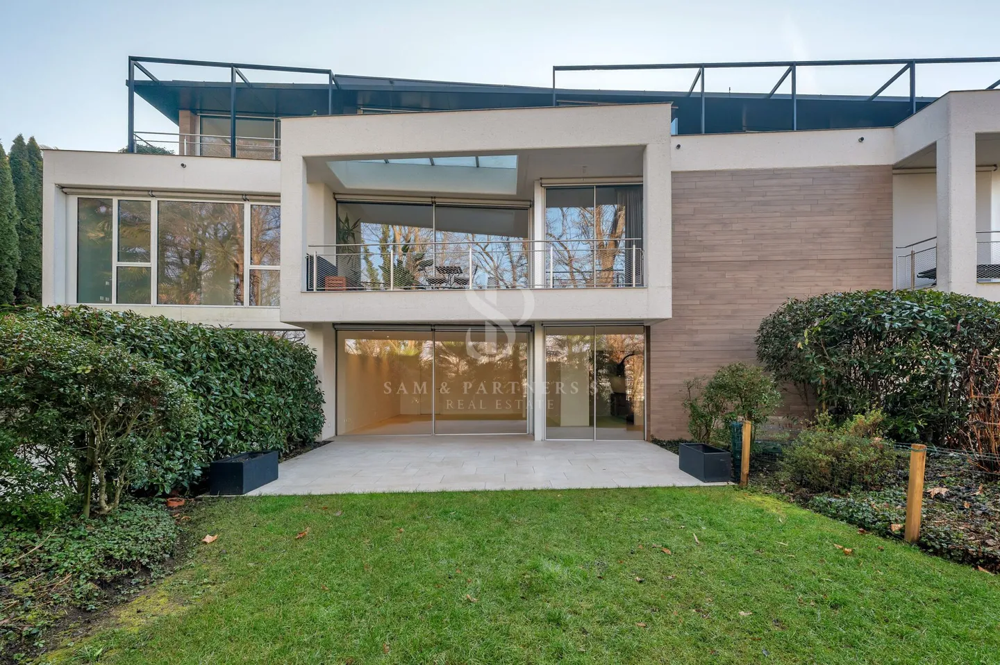 Modern mit Garten - Foto 4 von 17