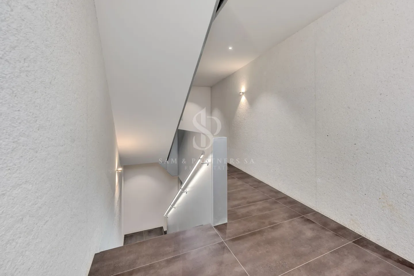 Modern mit Garten - Foto 6 von 17