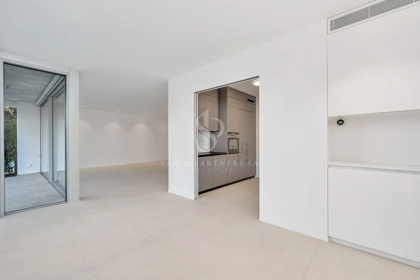 Modern mit Garten - Foto 9 von 17