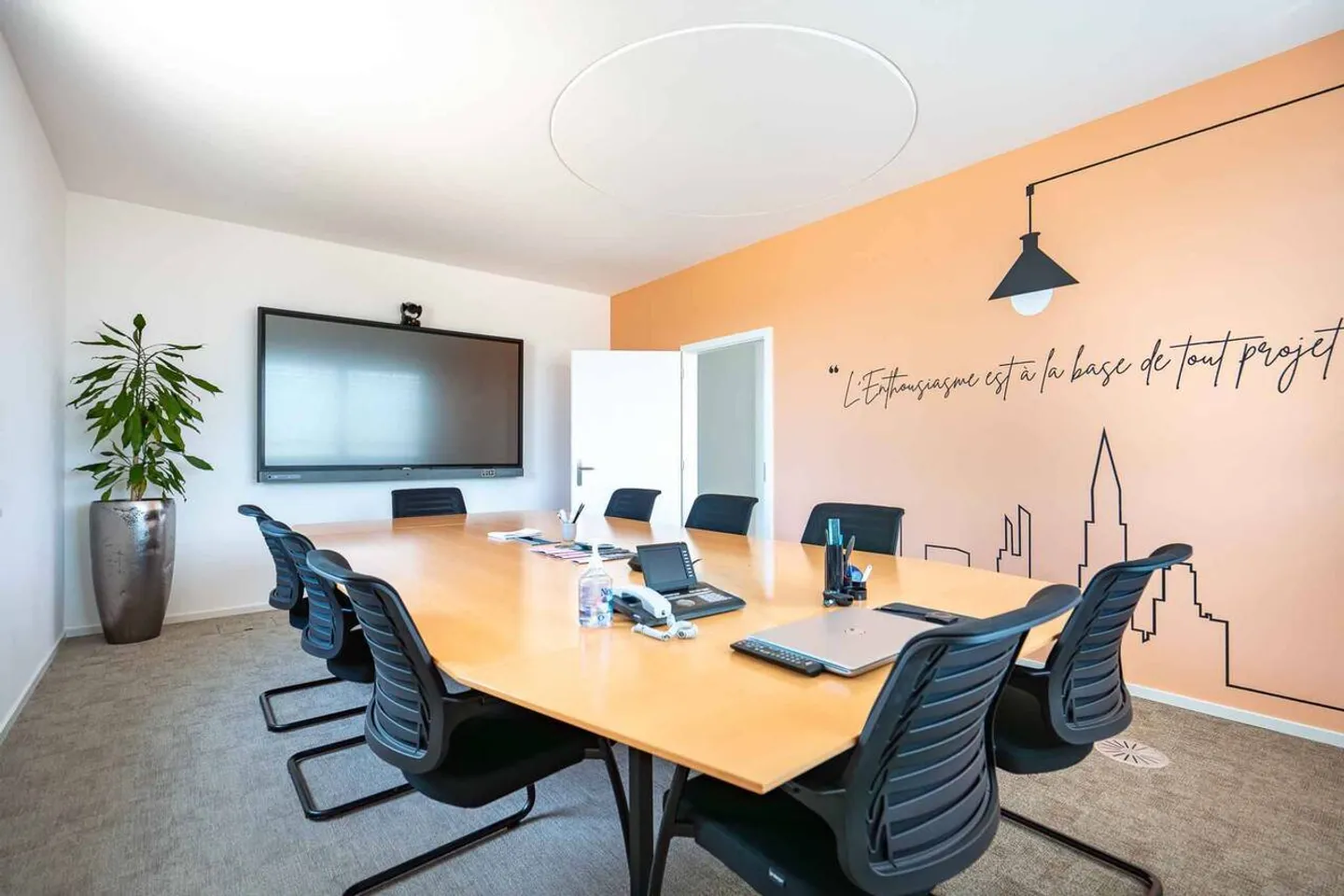 270m2 Bürofläche zu vermieten - Foto 1 von 7