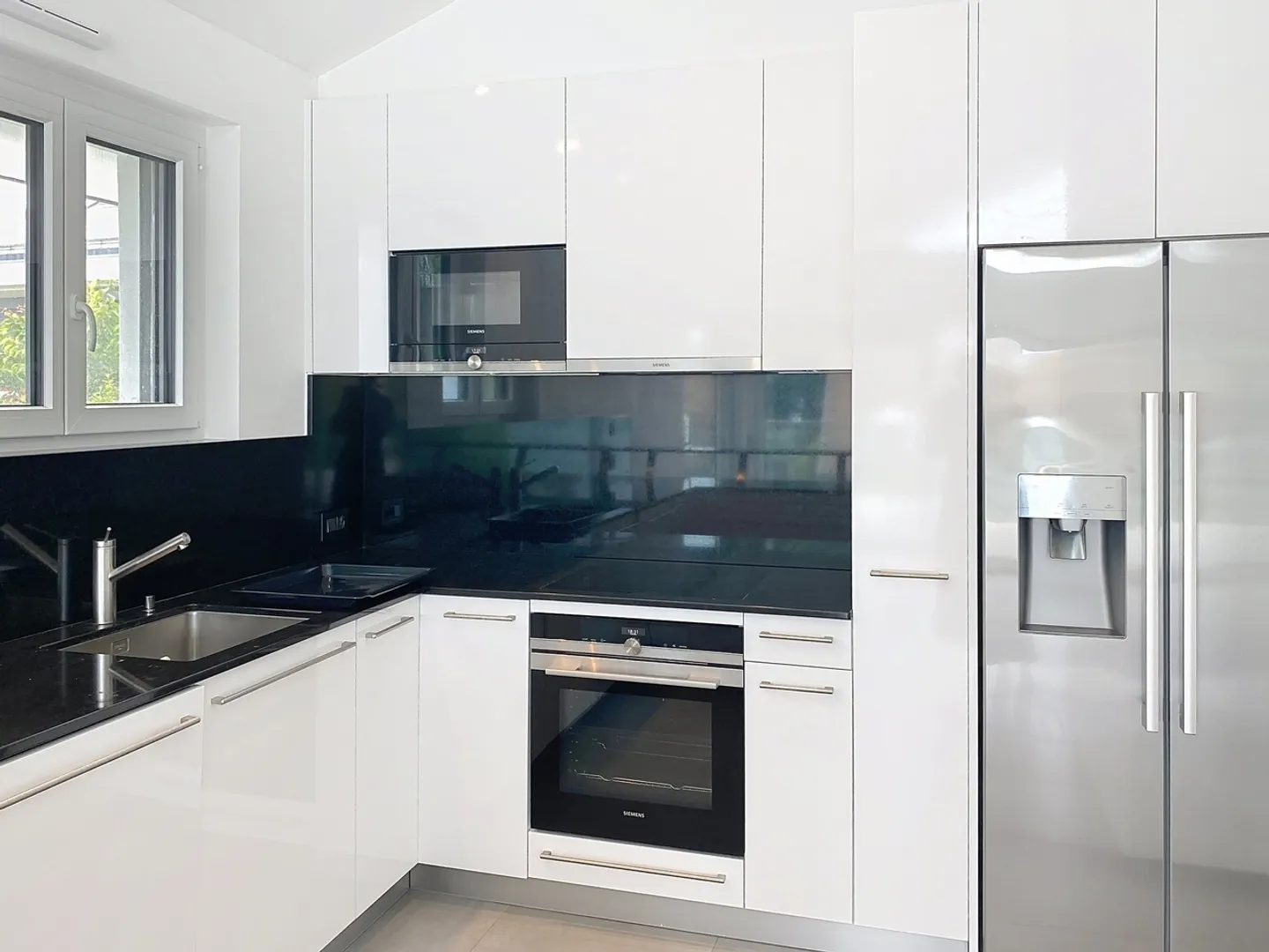 Magnificent apartment with lake view - Photo 7 of 20