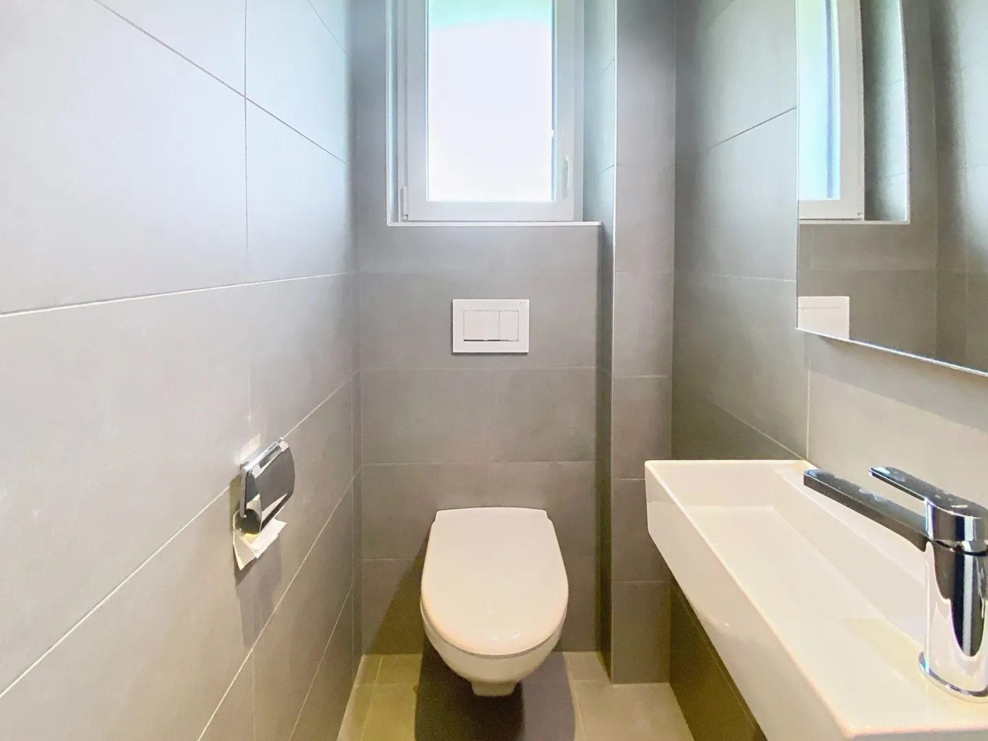 Magnificent apartment with lake view - Photo 19 of 20