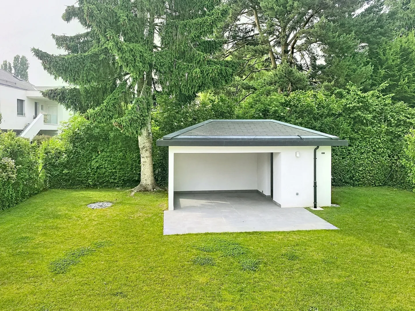 Magnificent apartment with lake view - Photo 20 of 20