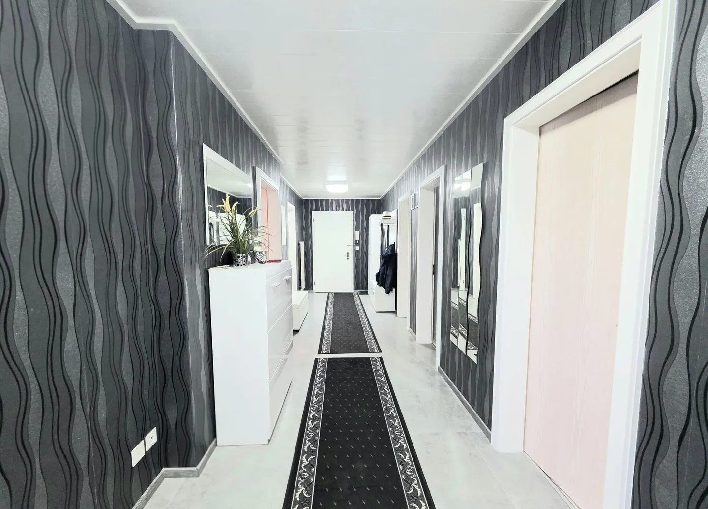 Luminoso appartamento mansardato di 4,5 locali con vista a Möhlin! - Foto 13 di 13