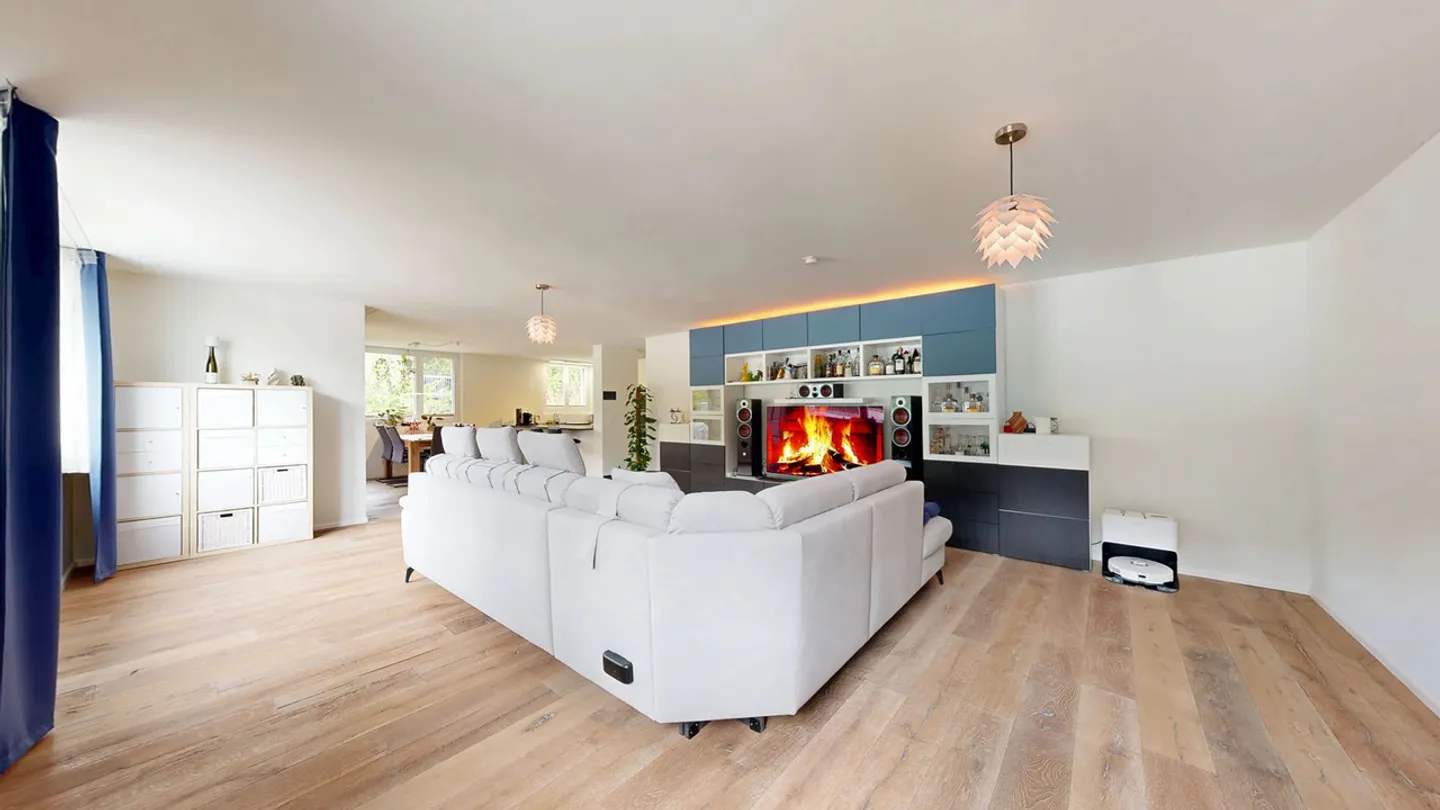 Appartement moderne de 4,5 pièces avec balcon et deux places de parking - Photo 6 sur 17